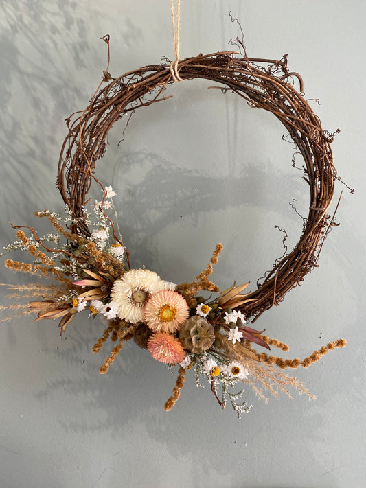 Demi Dried Flower Wreath